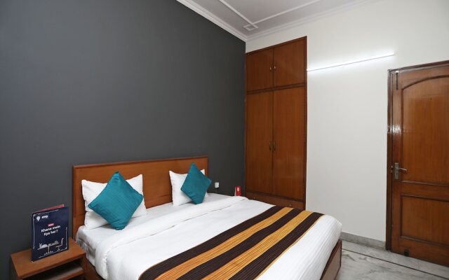 OYO 14408 Corple Stays