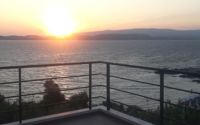 Amazing House With Sea and Sunset Views