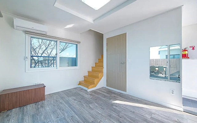 Sacheon Bito Pension