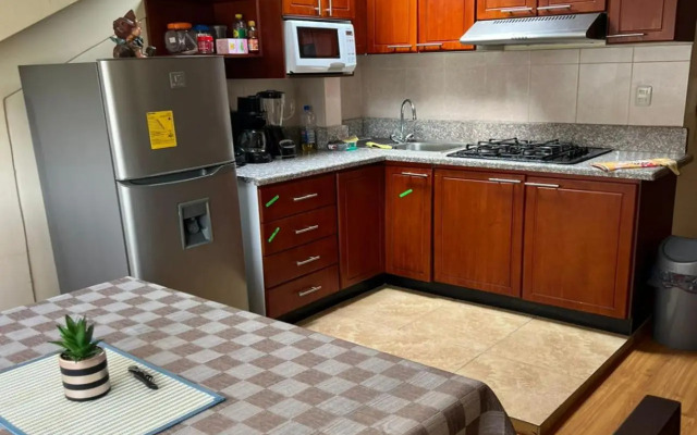 Departamento de 2 habitaciones amoblado en urbanización privada