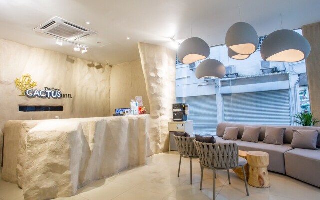 Capital O 90685 The Cave Cactus Hotel