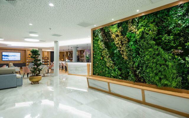 Brit Hotel Paris Orly