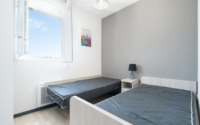 Villa in Valras-plage Near Sandy Beach