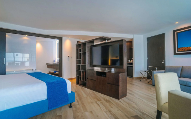 Wyndham Guayaquil Puerto Santa Ana