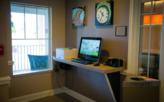 Country Inn & Suites by Radisson, Burlington (Elon), NC