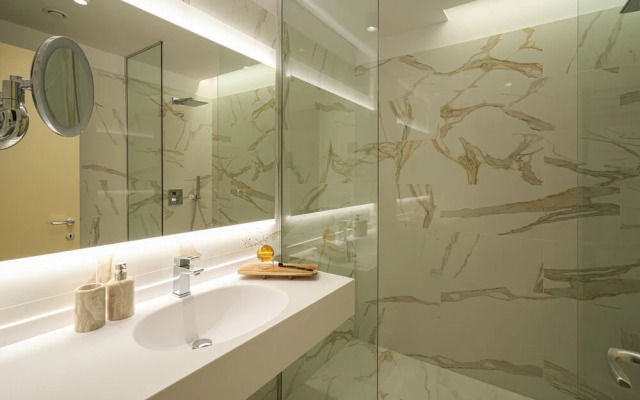 VISIONAPARTMENTS Nicolae Caramfil