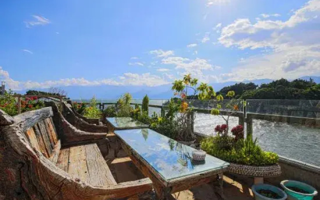 Sea View Inn