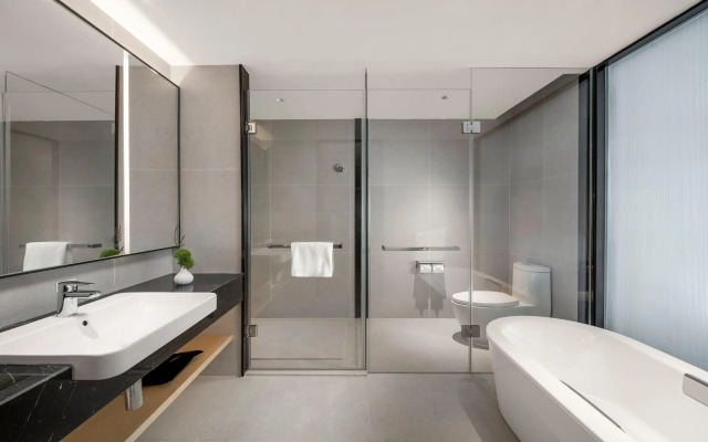 Holiday Inn Qinhuangdao Haigang by IHG