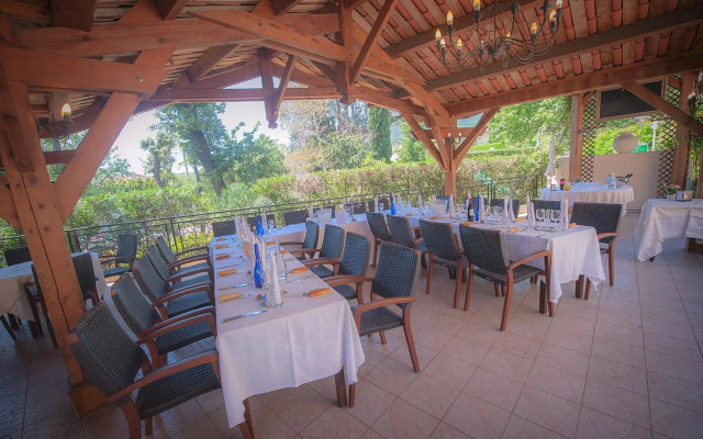 Appart Hotel Lou Castelet