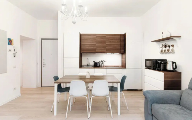 Pleasant Family Apt next to Lake Como