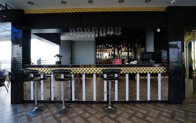 Cardinal Lucky Star Hotel