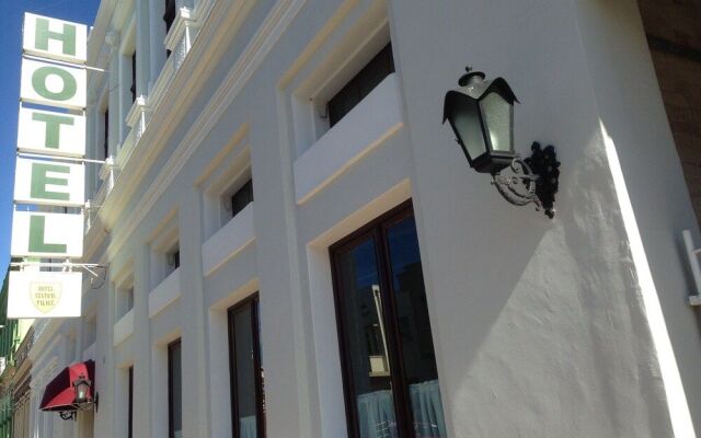 Central Palace Hotel