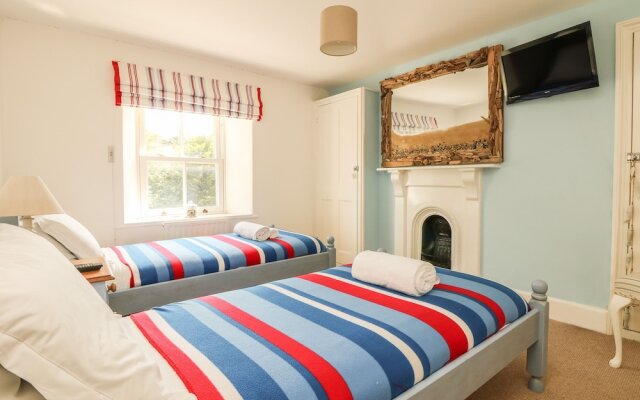 2 Rock Cottage