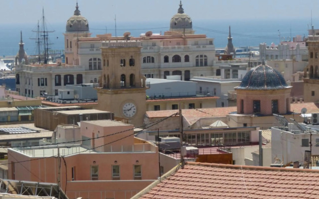 Very best flat with sea view, just 800m Postiguet-Beach