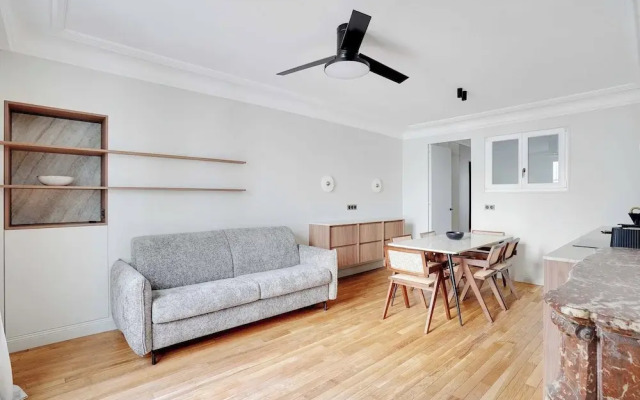 Magnificent Flat - 2br/6p - Champs Elysees