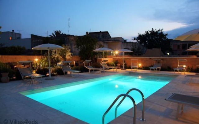 The Courtyard - Anna