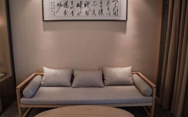 Vyluk J Hotel Tongxiang EDZ