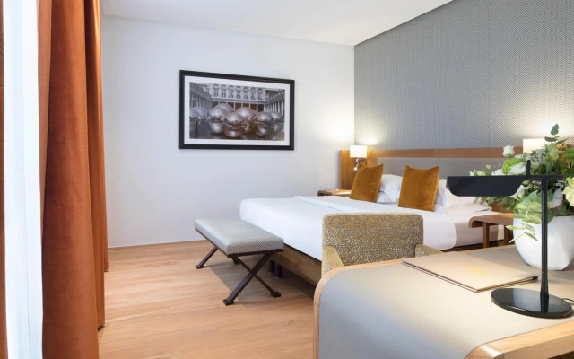 Phu-ke-ta The Hip Serviced Apartment and Hotel