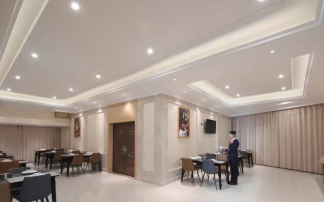 Vienna Hotel (Qiandeng Old Town, Kunshan)