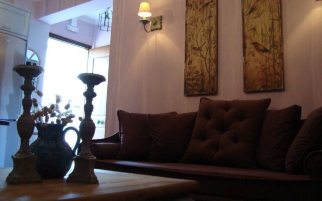 Adastra Ithaca Luxury Suites