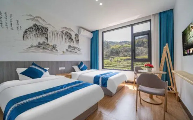 Huangling Bright Homestay