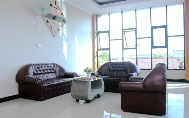 OYO 783 Grand Mentari Guest House