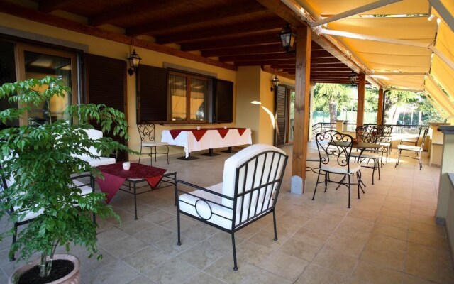 Bed and Breakfast La Corte degli Ulivi