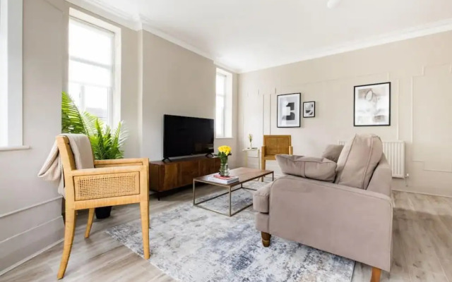 The Hendon Escape - Elegant 3bdr Flat