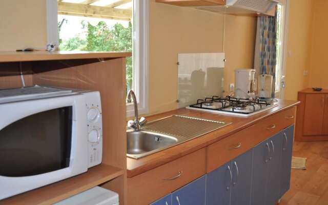 Camping Des Bastides Logements Insolites