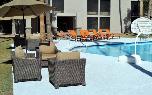 Hotel 502