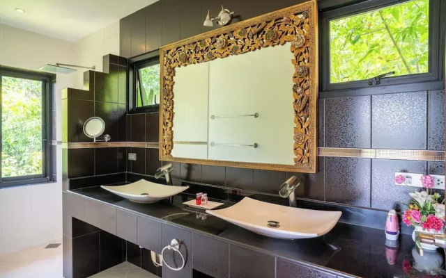 Stunning 5BR Sea View Villa - KBR22
