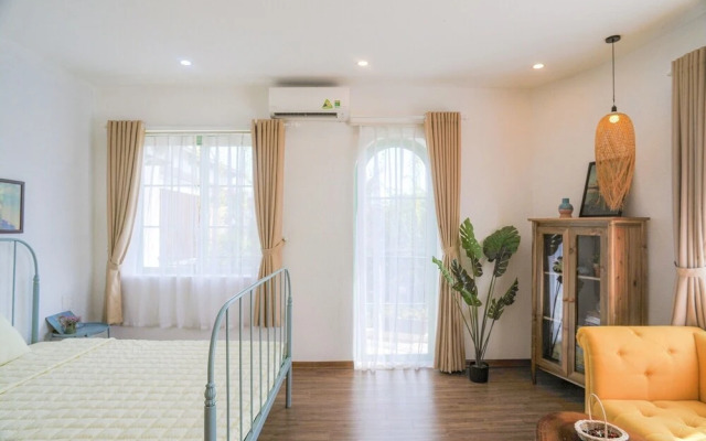 Nang House Homestay