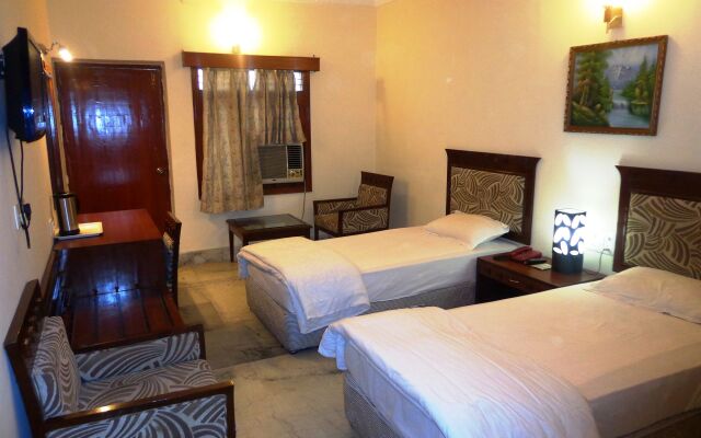 Hotel Taj Darbar