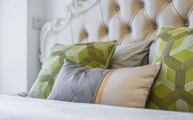 Locals Boutique Apartment Jiuzhou Port.2