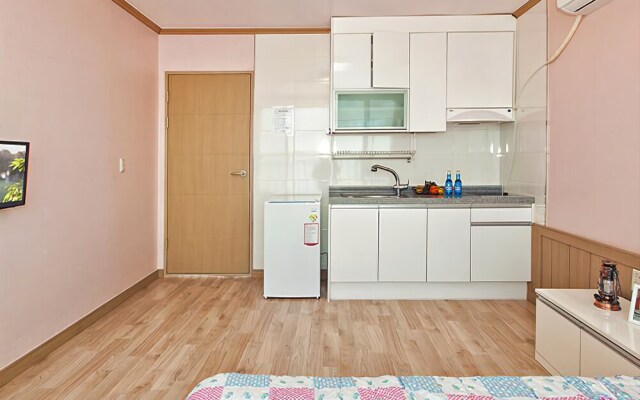Yeongheung-do Hae Beach Pension