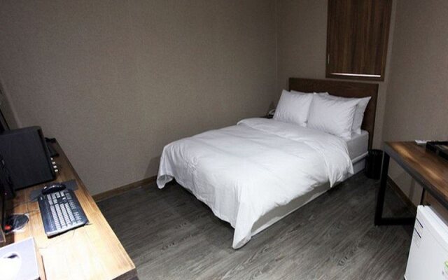Cheonho Mong Hotel