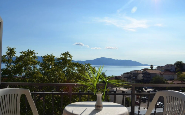 Jozo - 150 m From Pebble Beach - A2