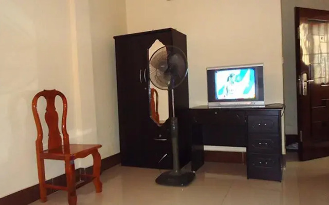 L-S Guesthouse