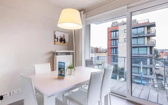 South-facing Apartment for 4 Guests