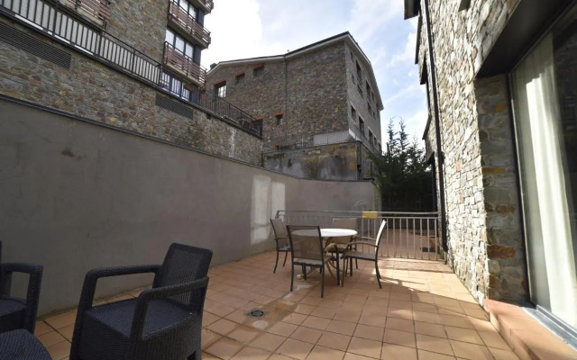 Placer, naturaleza y terraza en Canillo HUT-8207