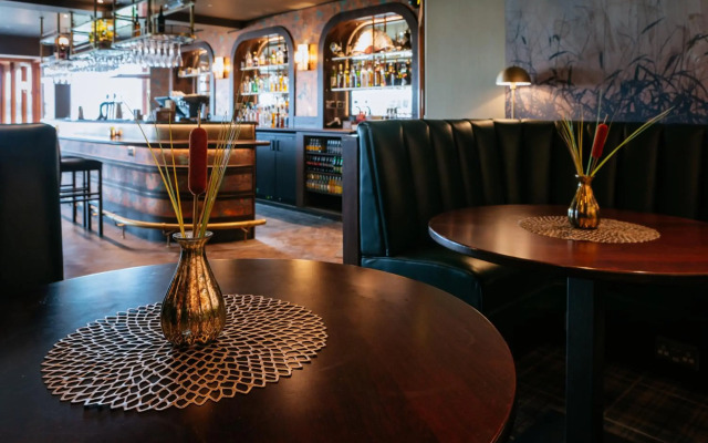Wineport Lodge