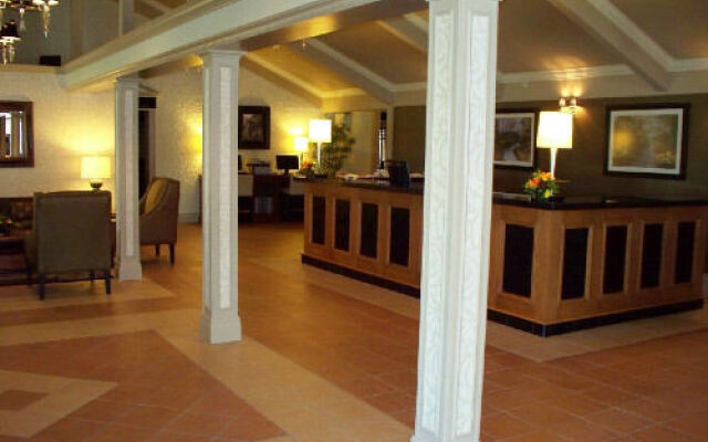 Festival Courtyard Inn