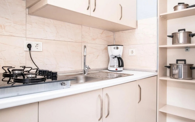 Charming Flat Near Bagdat Street in Kadikoy