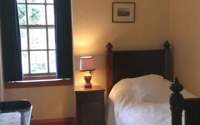 Glenmore Country House B & B