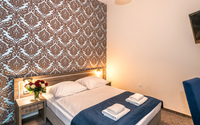Lothus Hotel