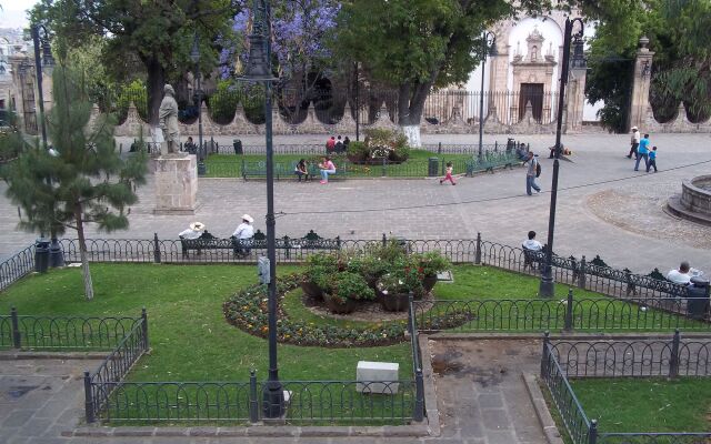 Hotel El Carmen - Morelia