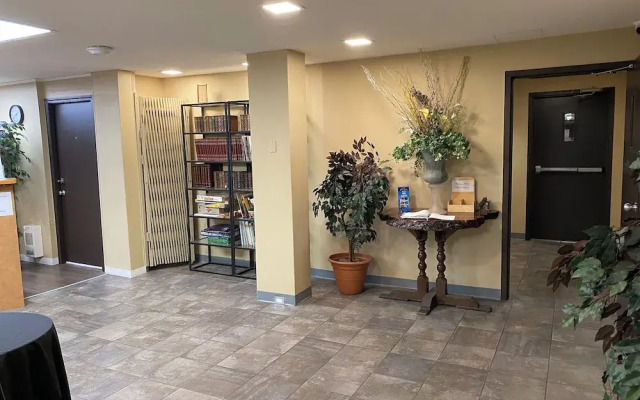 Airport Inn