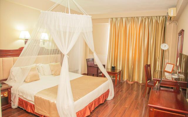 Best Western Plus Paramount Hotel