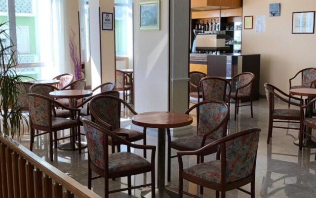 Hotel International