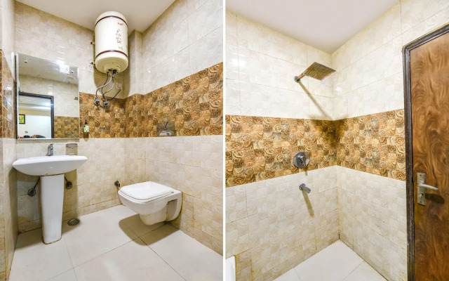 FabHotel Baba Residency